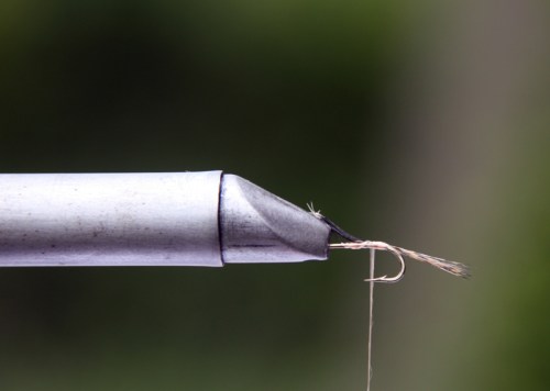 montaje de mosca ahogada