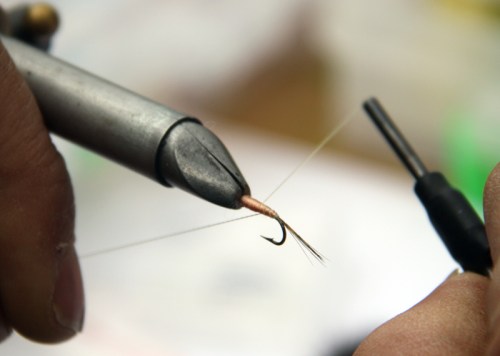 montaje de mosca ahogada